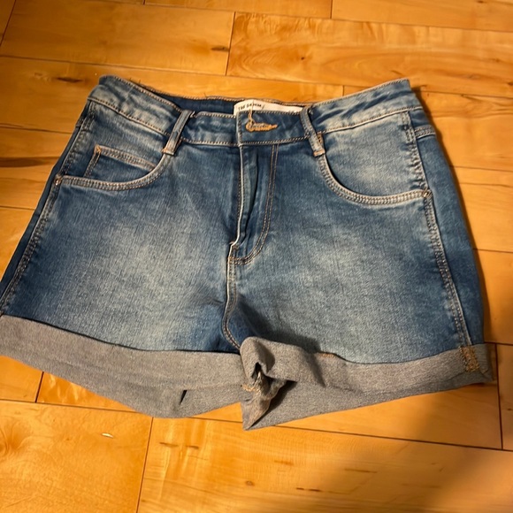 Zara jean shorts. - Picture 1 of 3